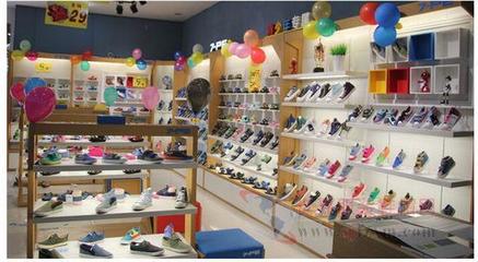 七波輝終端革新 鄭州開啟多店復制新階段，引領鞋服零售轉型